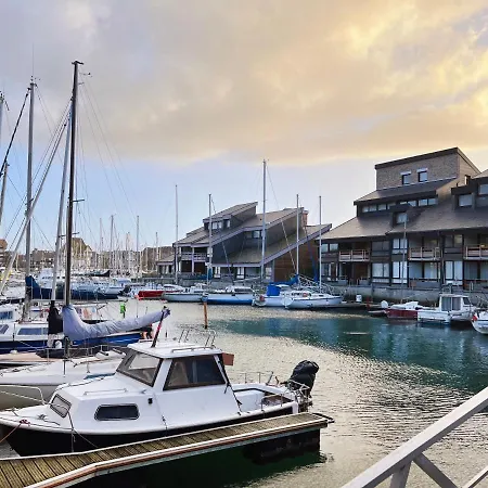 Apartment Le Catalina - Yourhosthelper